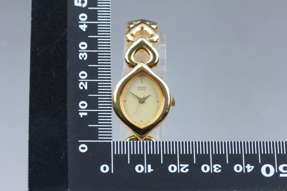 SEIKO Tisse 2C21-5310 Gold Quartz 18.5mm Ladies Watch 1985