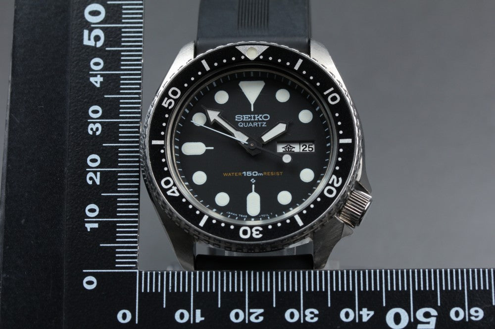 SEIKO Diver 7548-7000 Black Quartz 42mm Men's Watch 1981