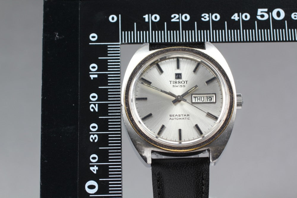 Near MINT TISSOT Seastar 46641-1 Silver Auto 37mm Men's Watch 1974
