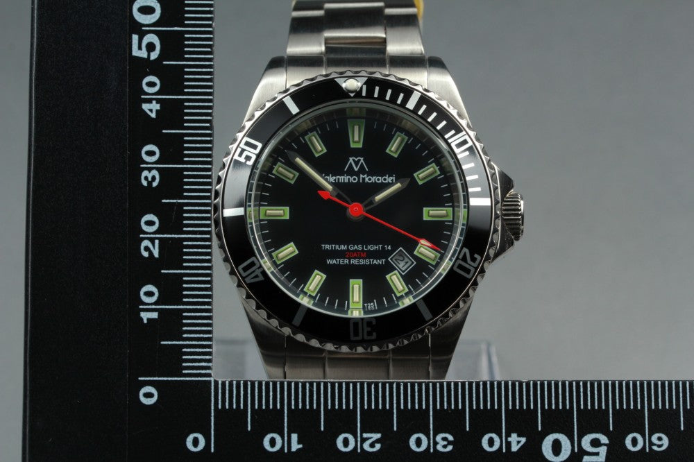 MINT Valentino Moradei 841-172 Black Quartz 41.7mm Men's Watch