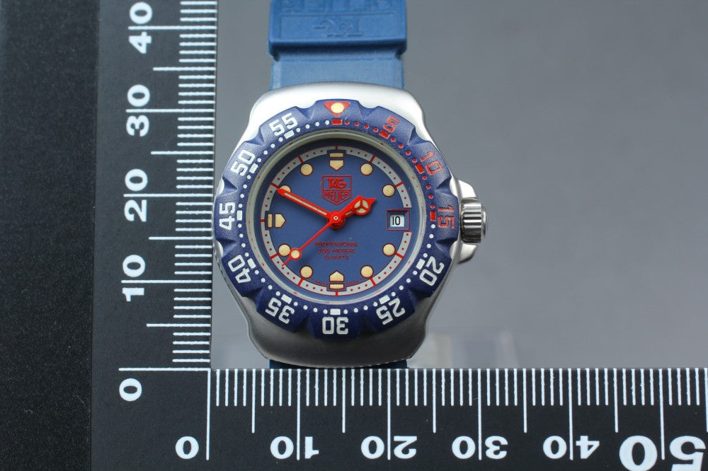 Near MINT TAG Heuer Formula 1 WA1410 Blue Quartz 30mm Ladies Watch