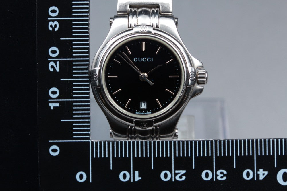 Near MINT GUCCI 9040L Black Quartz 28mm Ladies Watch
