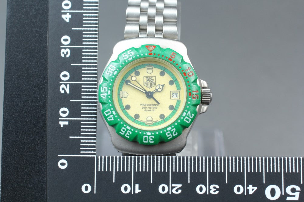 Near MINT TAG Heuer Formula 1 372.508 Yellow Quartz 30mm Ladies Watch