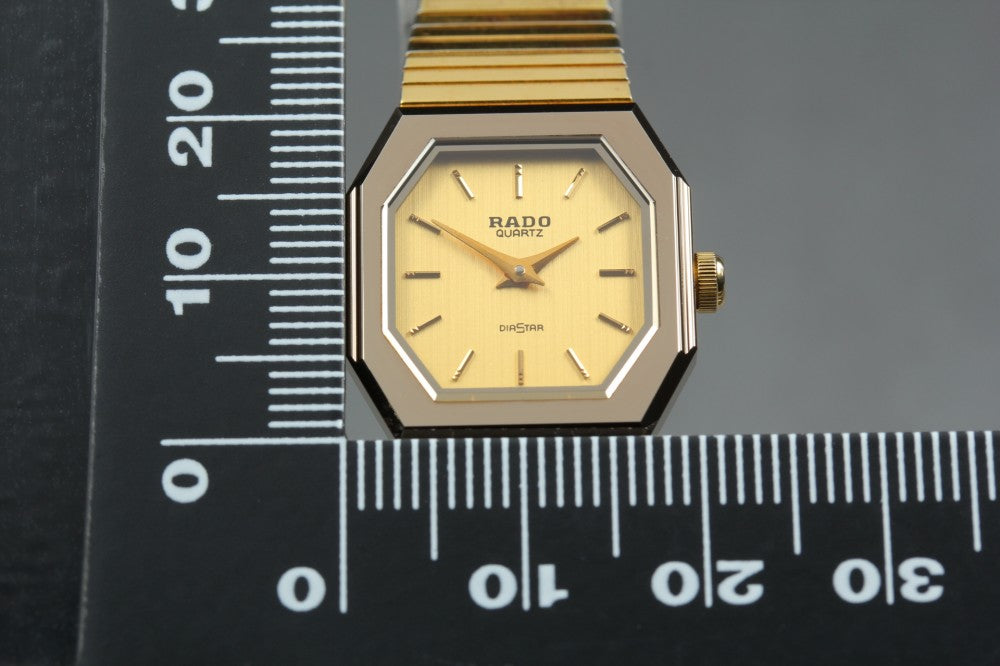 Near MINT RADO Diastar 133.9581.3 Gold Quartz 19.7mm Ladies Watch