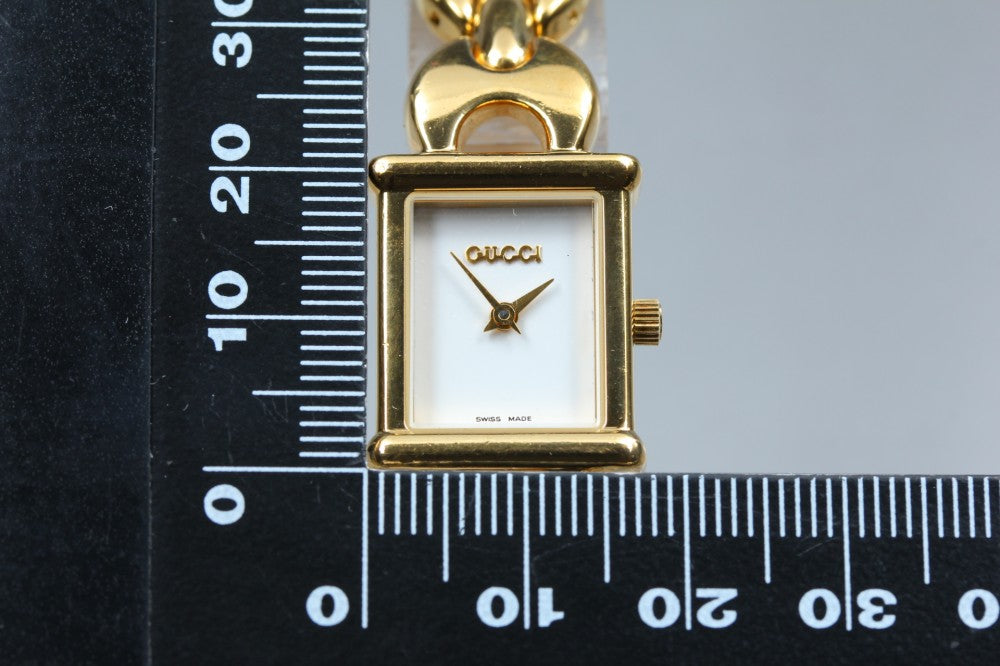 Near MINT GUCCI 1800L White Quartz 16.5mm Ladies Watch