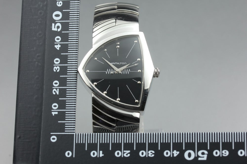 Near MINT HAMILTON Ventura H244110/H24411132 Black Quartz 32.4mm Men's Watch