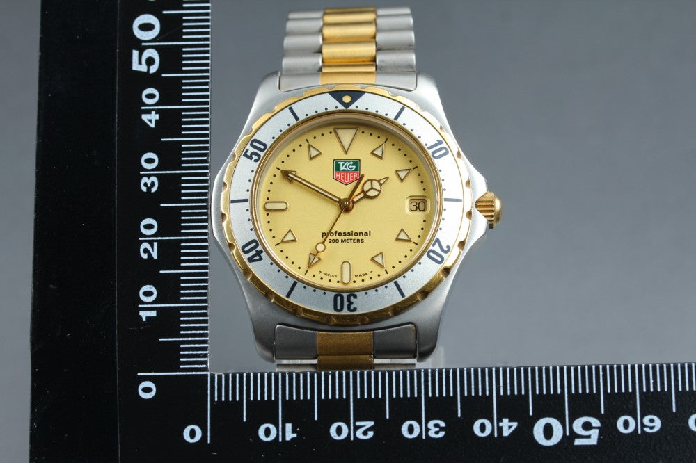 Near MINT TAG Heuer 2000 Professional 974.006R-2 Gold Quartz 37.6mm Men's Watch