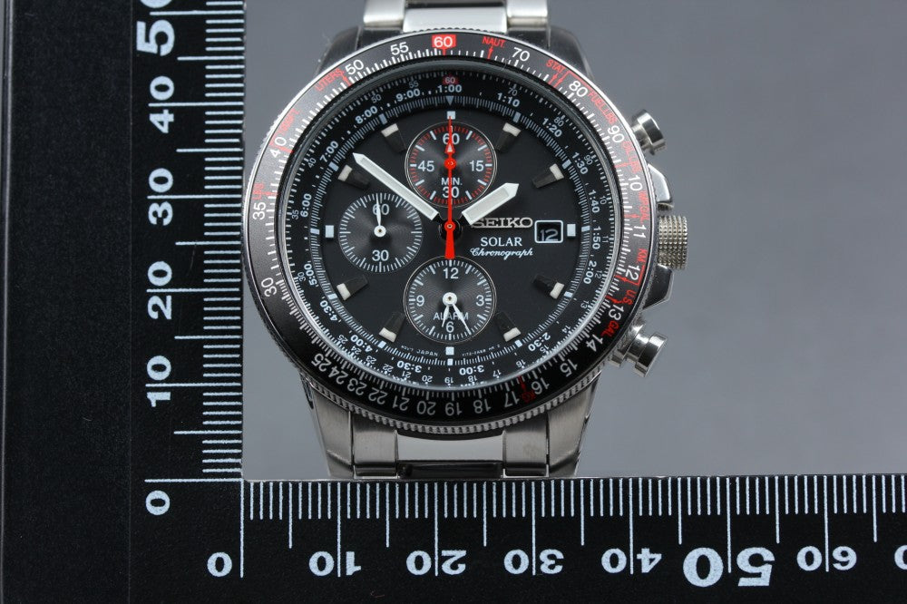 Near MINT SEIKO Solar Chronograph V172-0AC0 Black Solar 41.8mm Men's Watch
