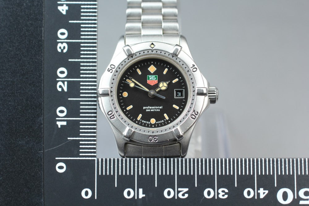 Near MINT TAG Heuer 2000 Professional 962.008R Black Quartz 28.3mm Ladies Watch