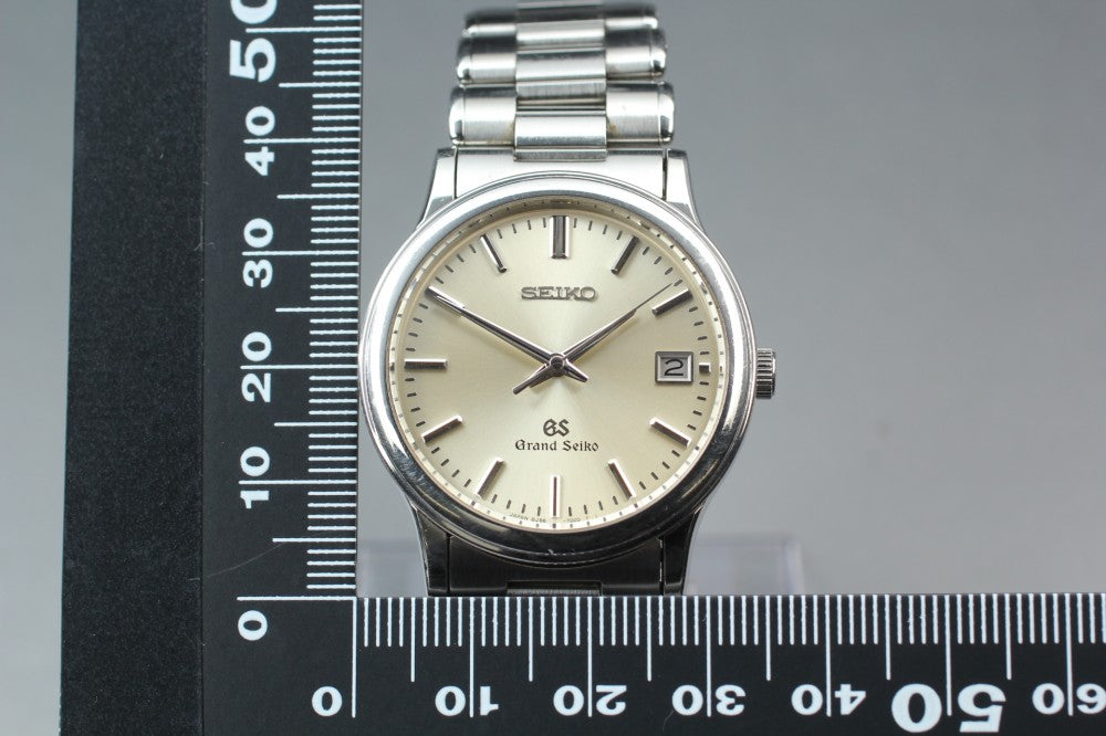 Near MINT Grand Seiko SBGF013/8J56-7000 Silver Quartz 33.9mm Men's Watch 2001