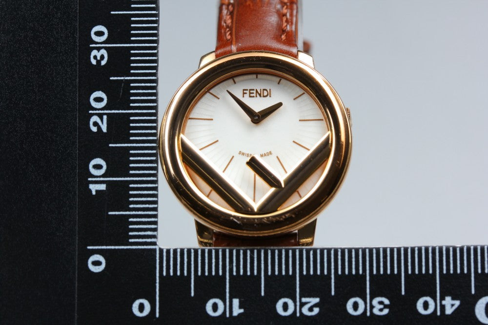 Near MINT FENDI Runaway 006-71000S-043 White Quartz 27.8mm Ladies Watch