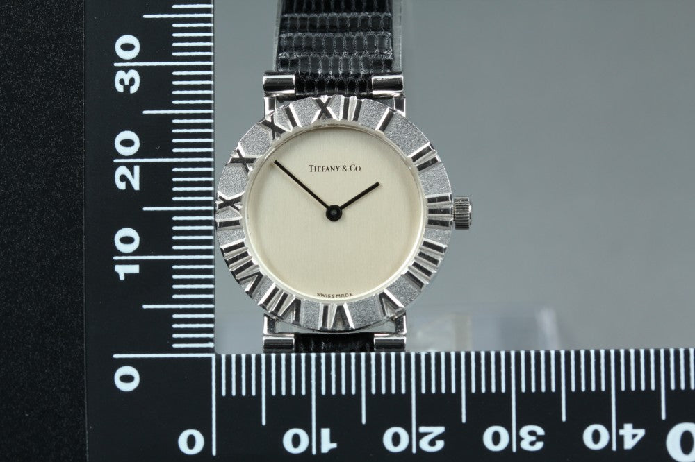 Near MINT TIFFANY&Co. Atlas L0640 Silver Quartz 24.1mm Ladies Watch