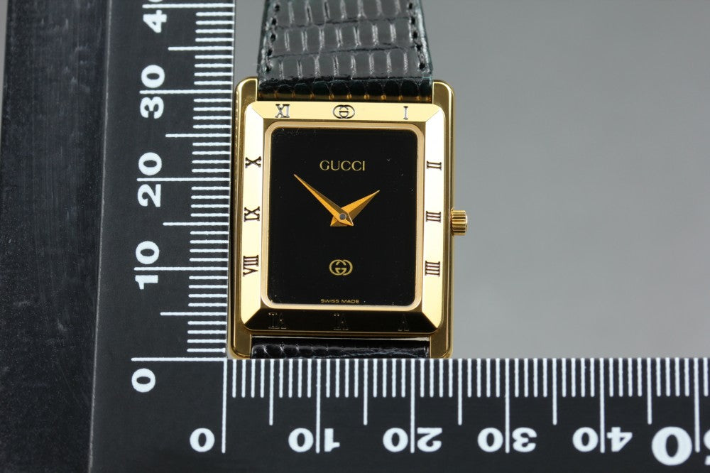 Near MINT GUCCI 4200M Black Quartz 23.4mm Men's Watch