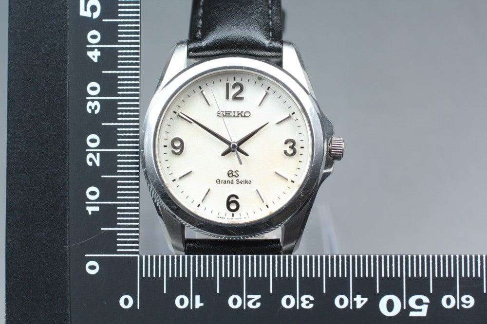 Grand Seiko 8J55-0010 Silver Quartz 35.5mm Men's Watch 1996