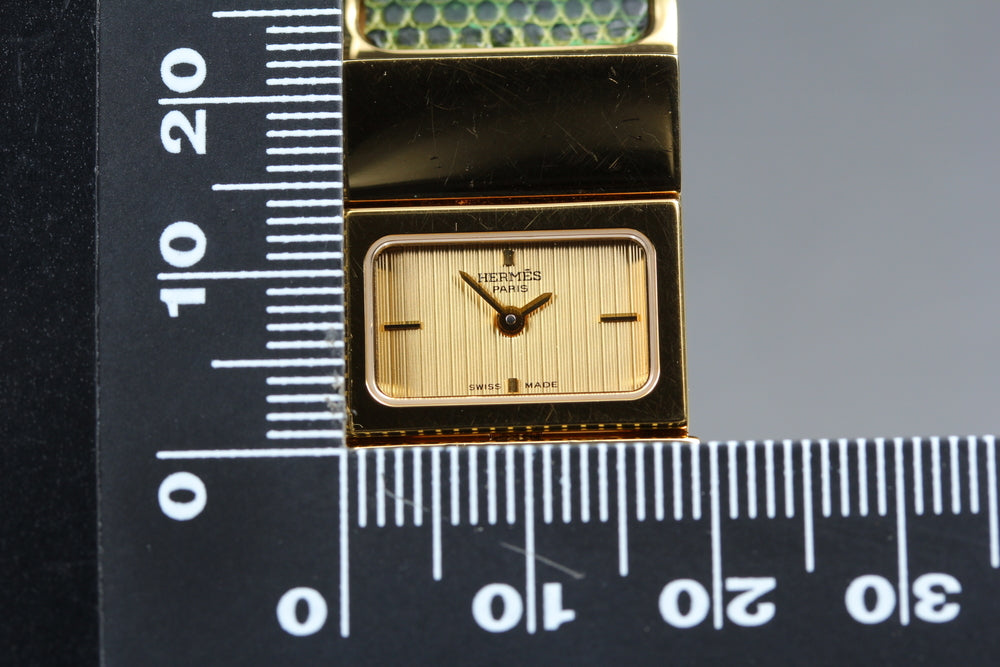 Near MINT HERMES Loquet L01.201 Gold Quartz 19mm Ladies Watch