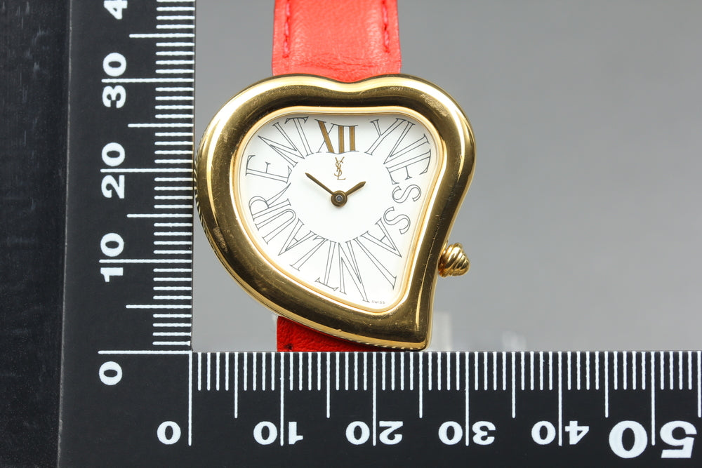 Near MINT Yves Saint Laurent 05F White Quartz 30.8mm Ladies Watch