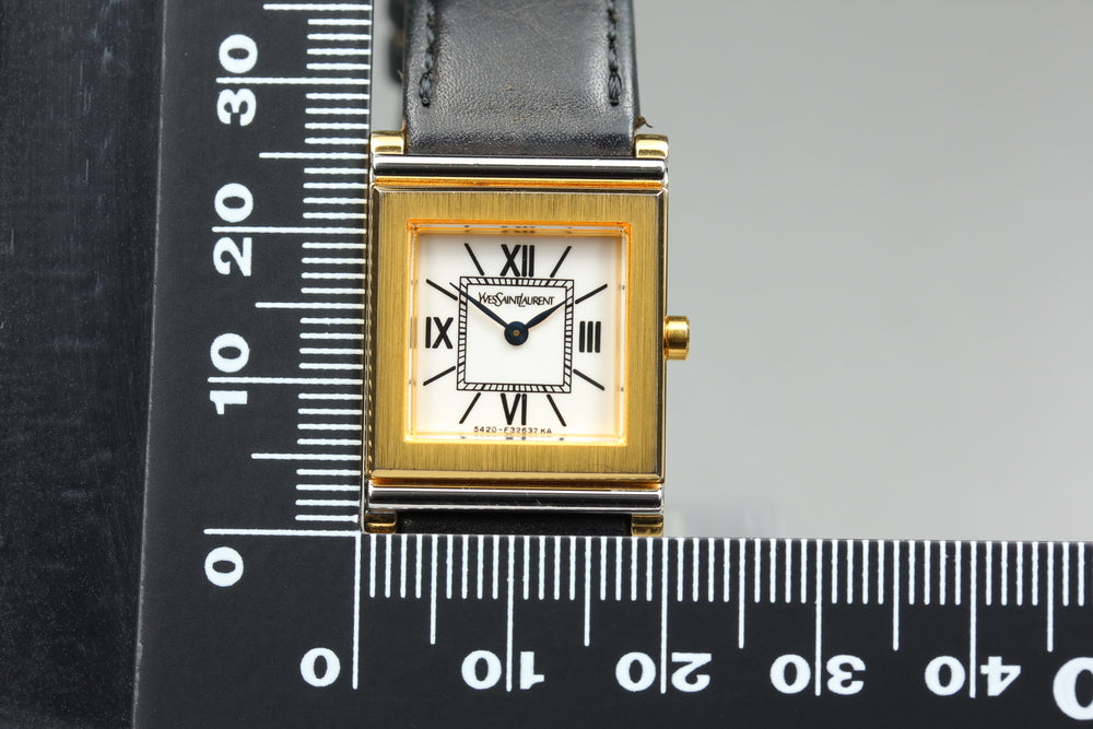 Near MINT Yves Saint Laurent 5420-F47611 White Quartz 19.5mm Ladies Watch
