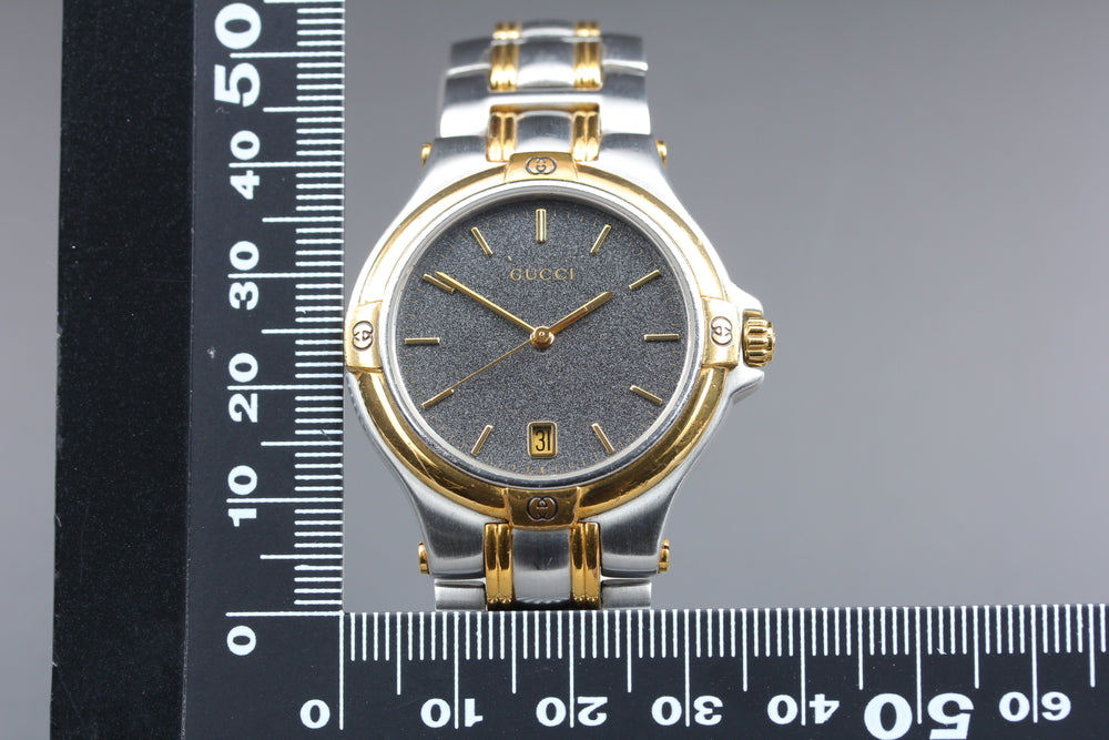 Near MINT GUCCI 9040M Black Quartz 34.2mm Men's Watch