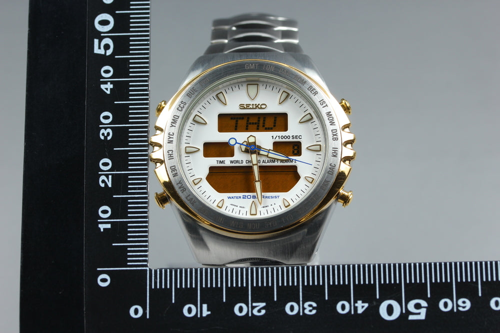 Near MINT SEIKO Macchina Sportiva H021-803A White Quartz 41mm Men's Watch 1987