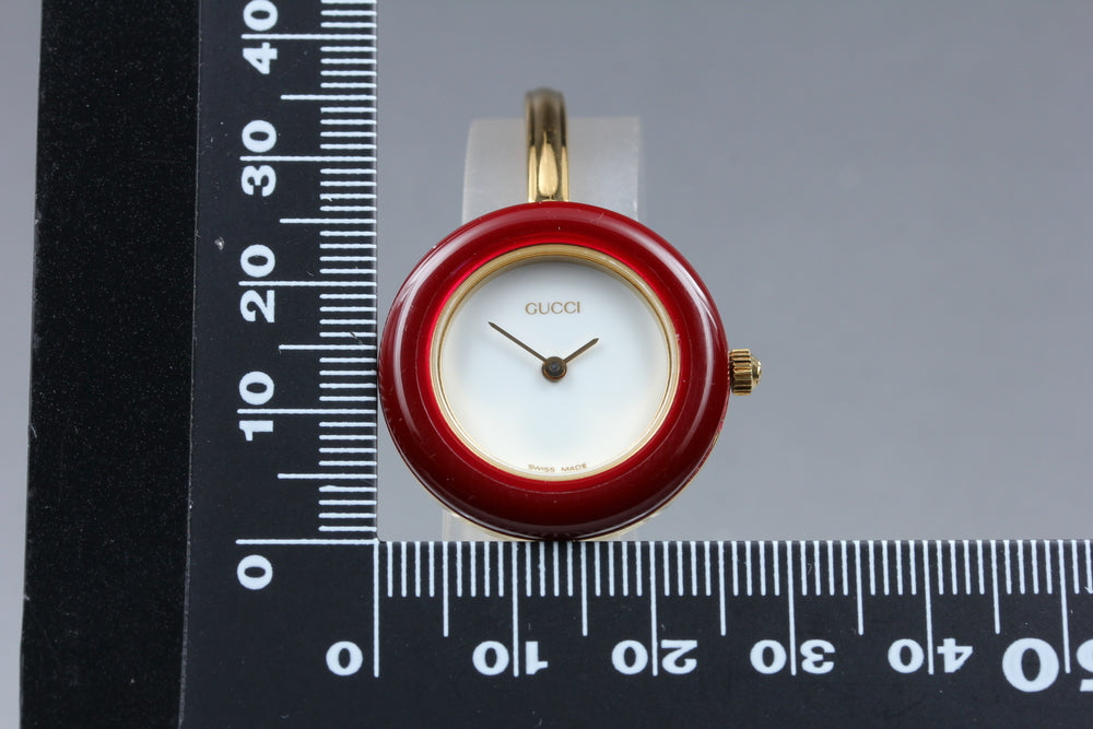 Near MINT GUCCI Change Bezel 11/12.2 White Quartz Ladies Watch