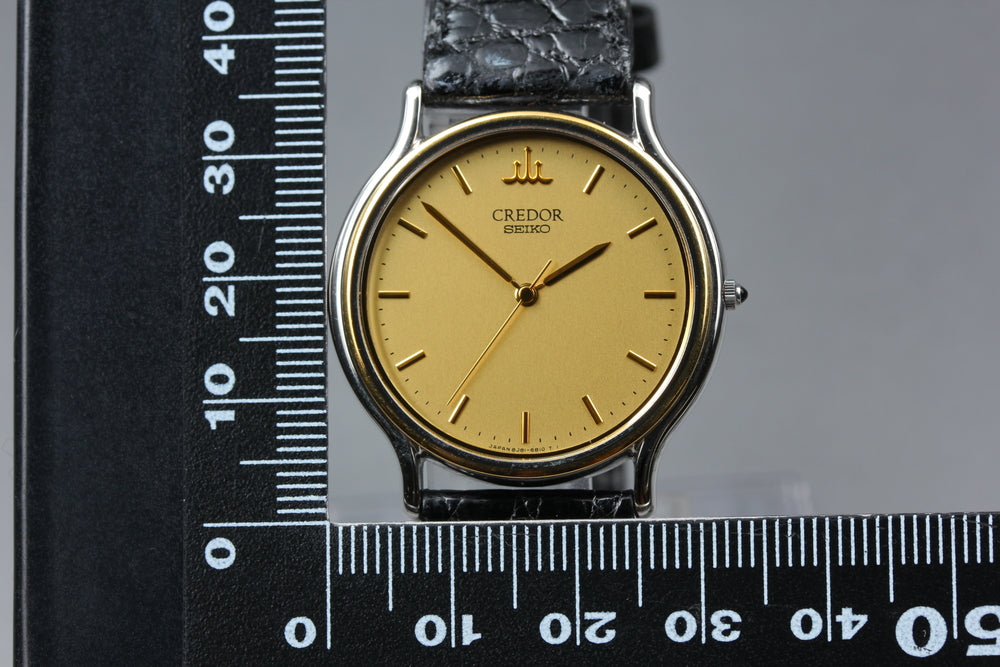 Near MINT SEIKO Credor 8J81-6B00 Gold Quartz 32mm Men's Watch 1997