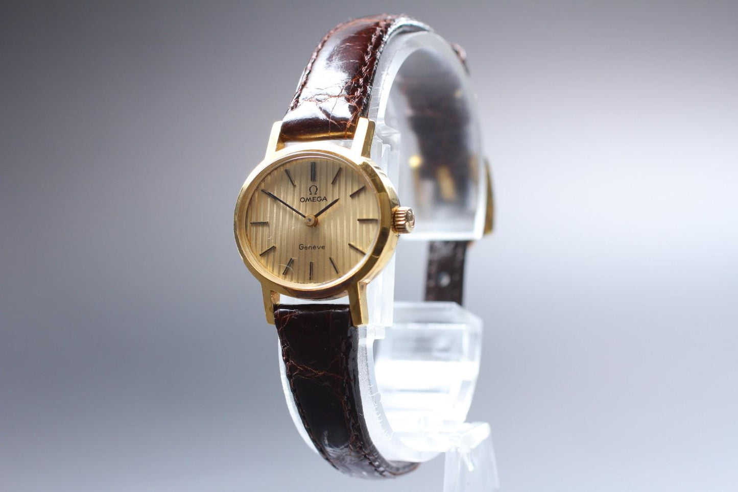 Vtg 1972 N MINT OMEGA Geneve Cal.625 Ref.511.0412 Gold Manual 23mm Ladies Watch