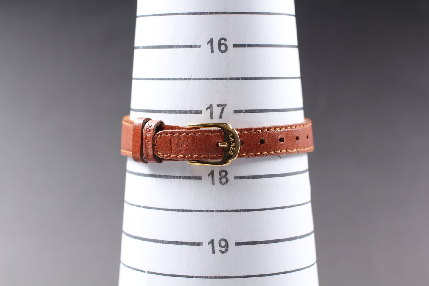 Vintage 1988 Near MINT Citizen Club La Mer 4640-E61775 25mm Quartz Ladies Watch