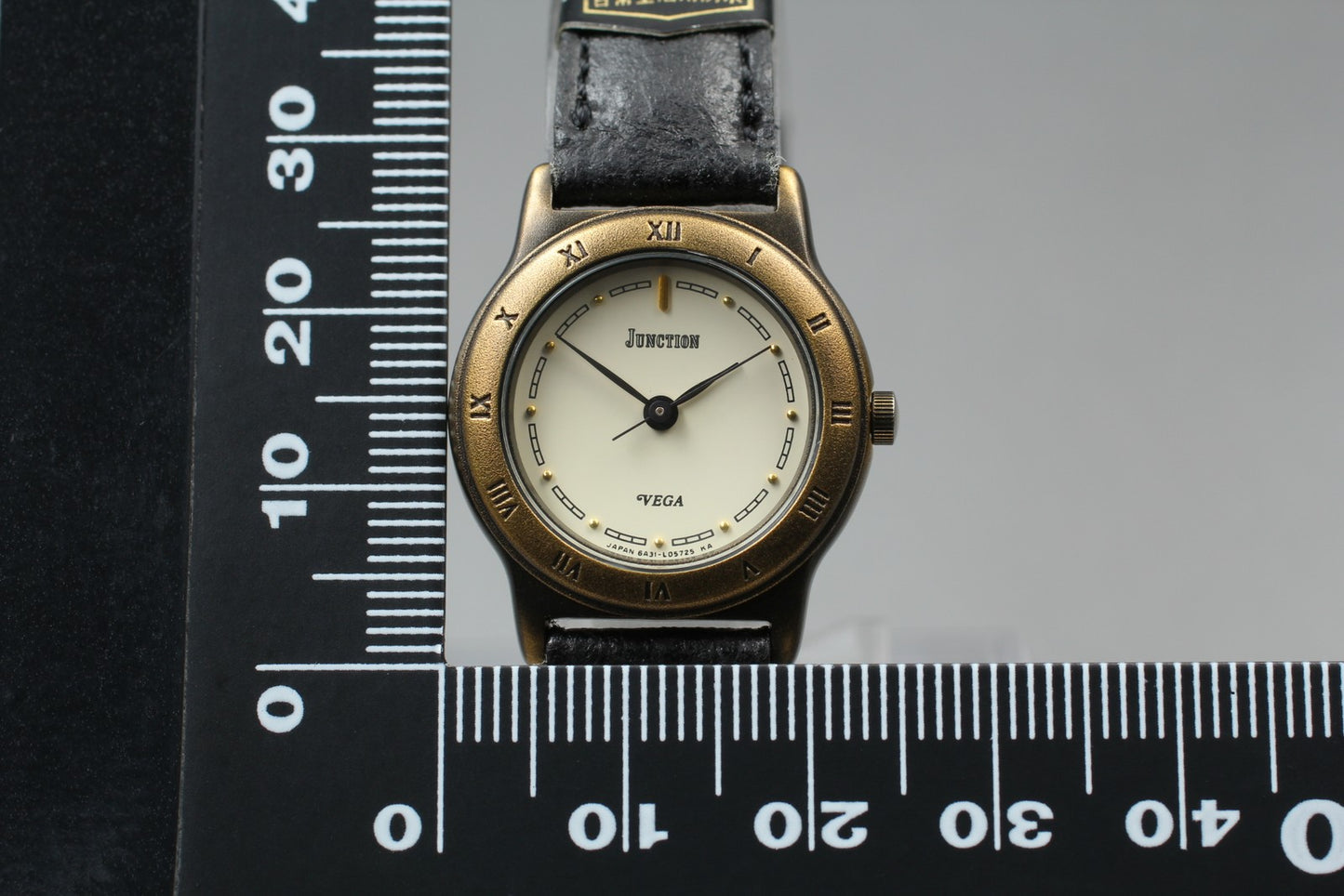 Near MINT Tag Citizen Junction Vega 6A31-L01374 Roman Gold Quartz Ladies Watch