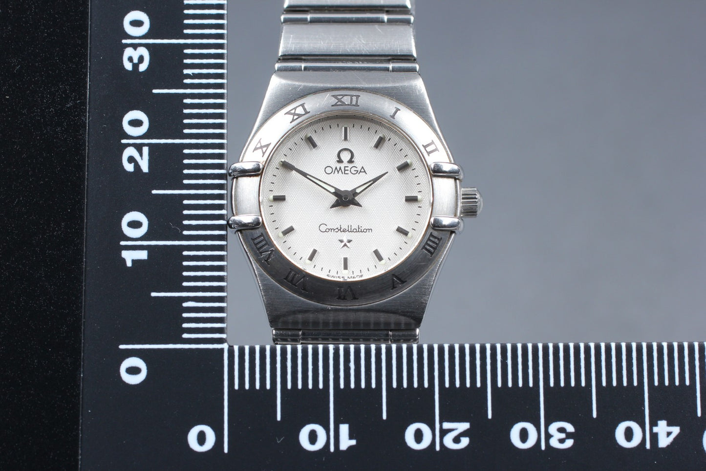 Near MINT OMEGA Constellation 795.1203 Cal.1456 Quartz 23mm Ladies Watch JAPAN