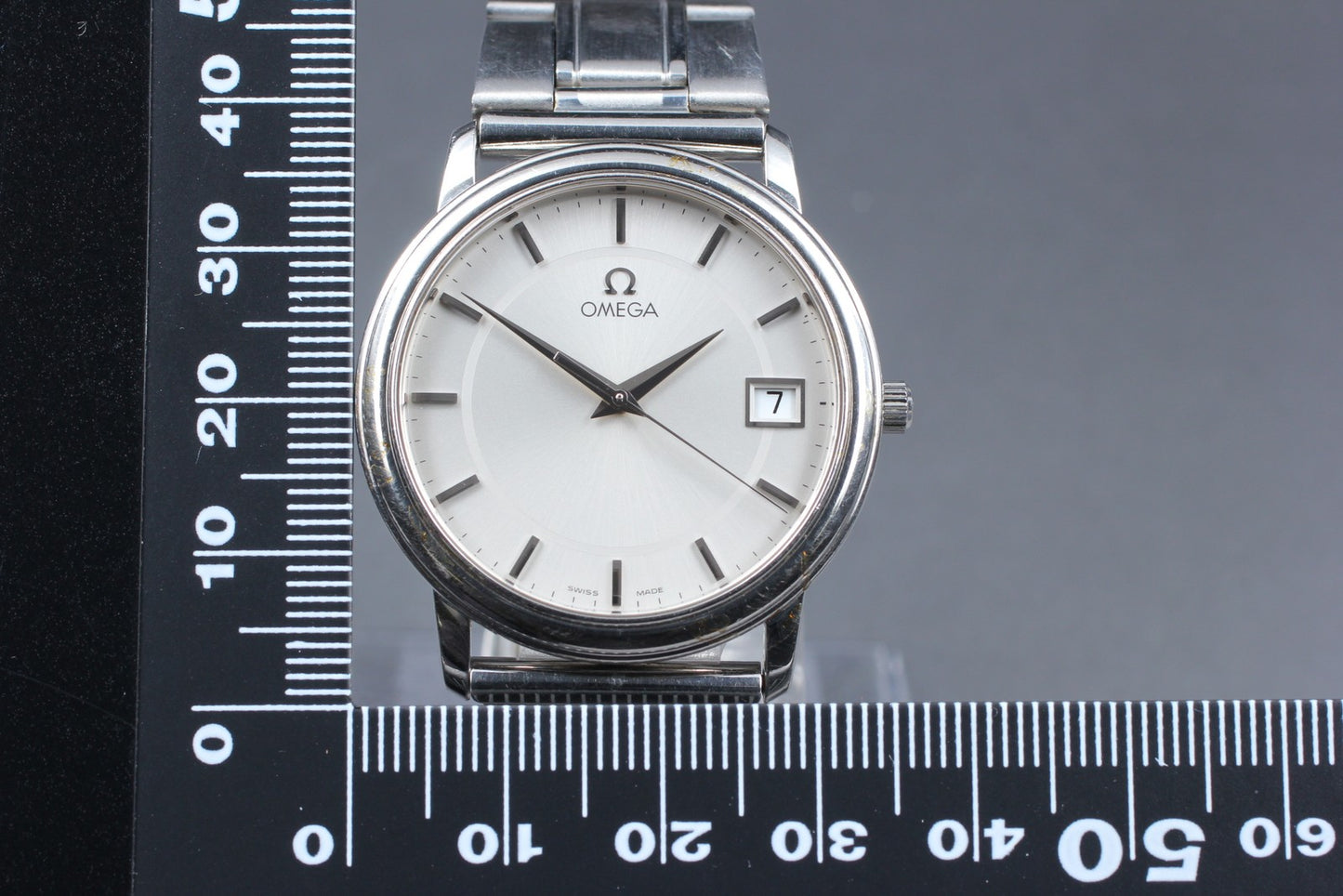 N MINT OMEGA De Ville Prestige 196.1150 Cal.1532 Silver Quartz 34mm Men's Watch