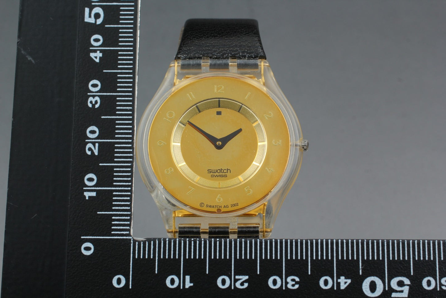 Exc+5 Swatch Skin AG 2002 Gold Quartz 33mm Men's Watch