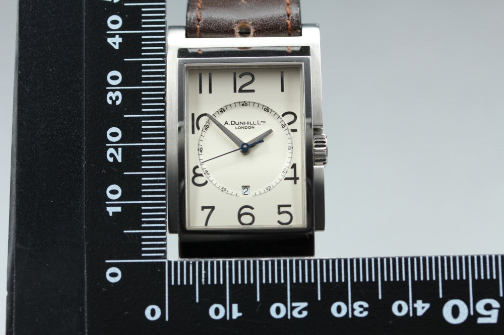 Near MINT Dunhill Rectangle 8052 White Quartz 27mm Men's Watch