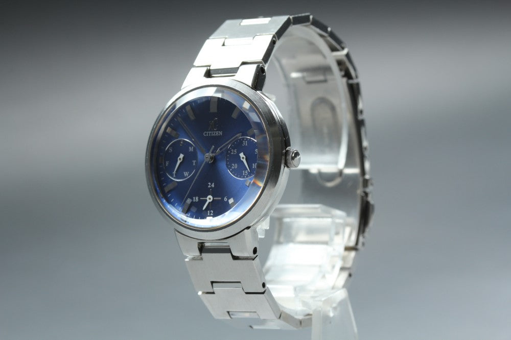 Near MINT CITIZEN XC 6329-H07812 Blue Quartz 31mm Ladies Watch