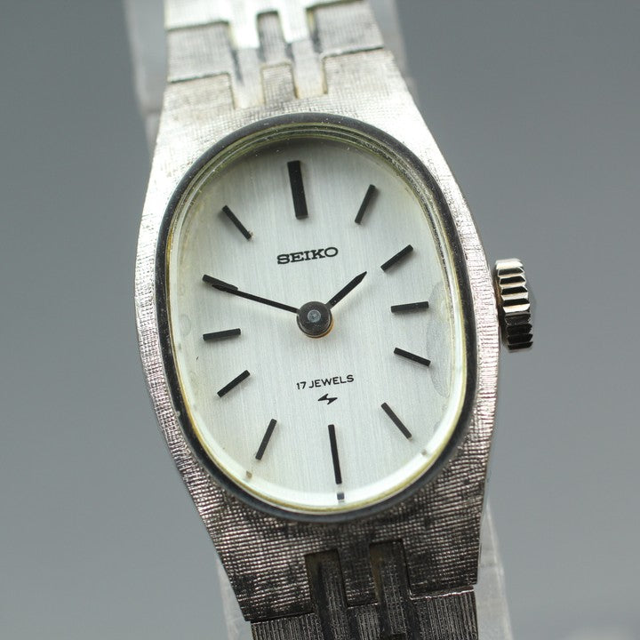 SEIKO Silver Manual Ladies Watch