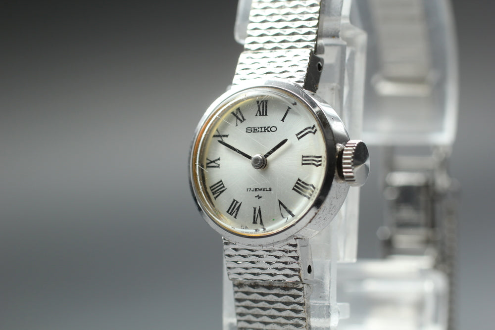 SEIKO Silver Manual Ladies Watch
