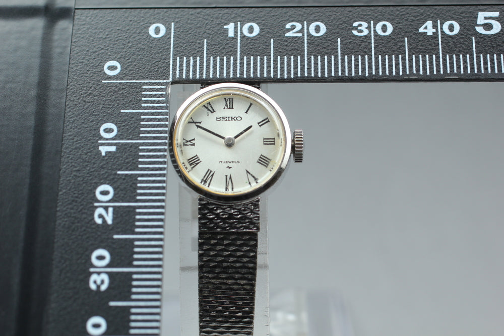 SEIKO Silver Manual Ladies Watch