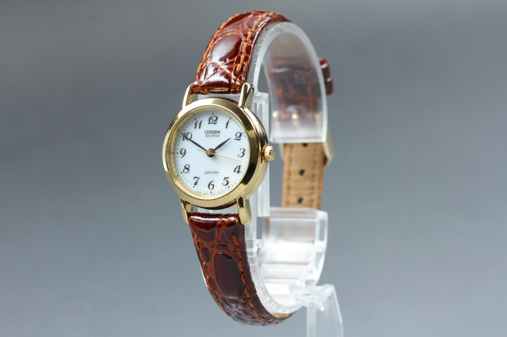 Near MINT CITIZEN Junction E030-K14935 White Solar 24mm Ladies Watch
