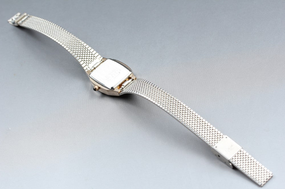 Near MINT Elnard EL-62008 White Quartz 21.4mm Ladies Watch