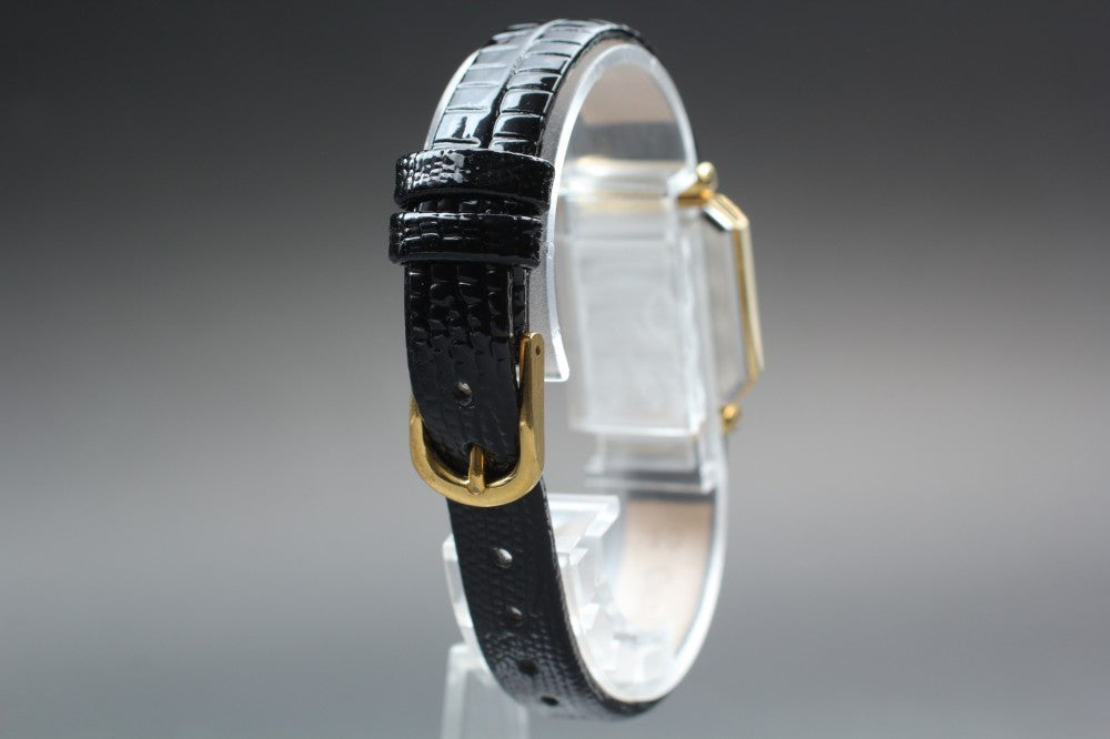 SEIKO 2320-676A Gold Quartz 19.5mm Ladies Watch 1982