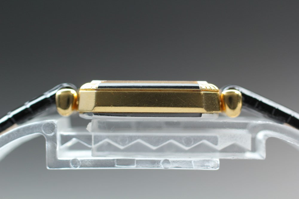 SEIKO 2320-676A Gold Quartz 19.5mm Ladies Watch 1982