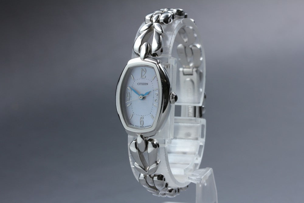 Near MINT CITIZEN Eco-Drive B036-S047340 Mother of Pearl Solar 9mm Ladies Watch