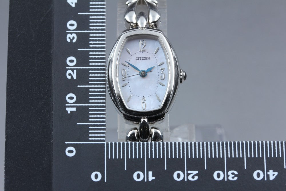 Near MINT CITIZEN Eco-Drive B036-S047340 Mother of Pearl Solar 9mm Ladies Watch