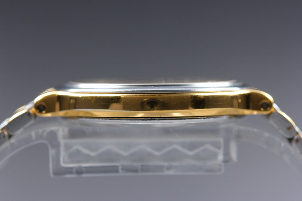 Near MINT CITIZEN Vega 6A31-L02885 Gold Quartz 31.8mm Unisex Watch 1993
