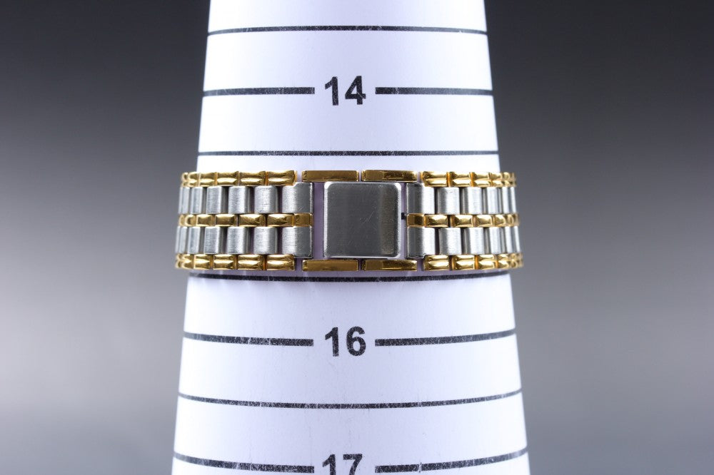 Near MINT CITIZEN Vega 6A31-L02885 Gold Quartz 31.8mm Unisex Watch 1993