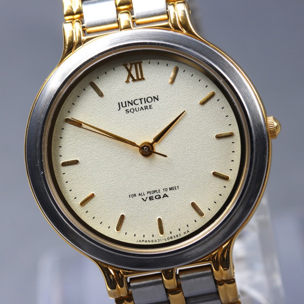 Near MINT CITIZEN Vega 6A31-L02885 Gold Quartz 31.8mm Unisex Watch 1993