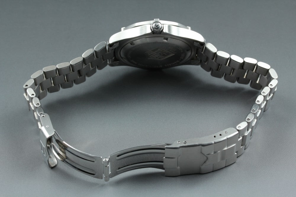 Near MINT TAG Heuer 2000 Professional WK1110-0 Black Quartz 37mm Men's Watch
