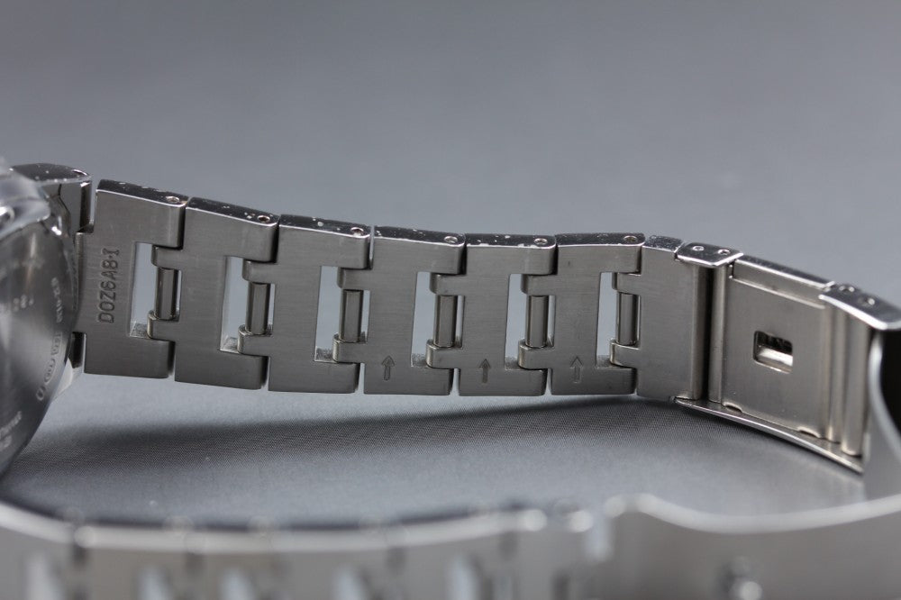 Near MINT SEIKO Lukia 4F32-0130 Silver Quartz 30mm Ladies Watch