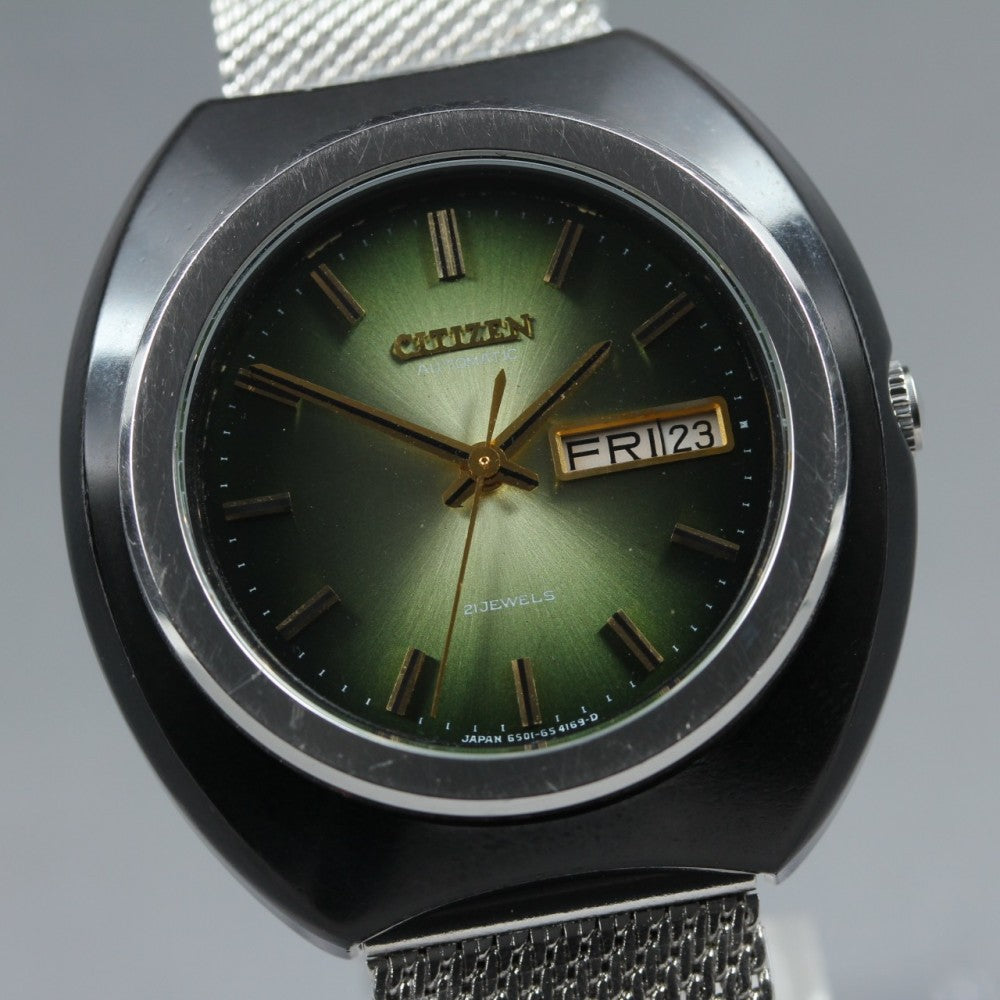 Near MINT CITIZEN 4-651081 Green Auto 31.8mm Men's Watch