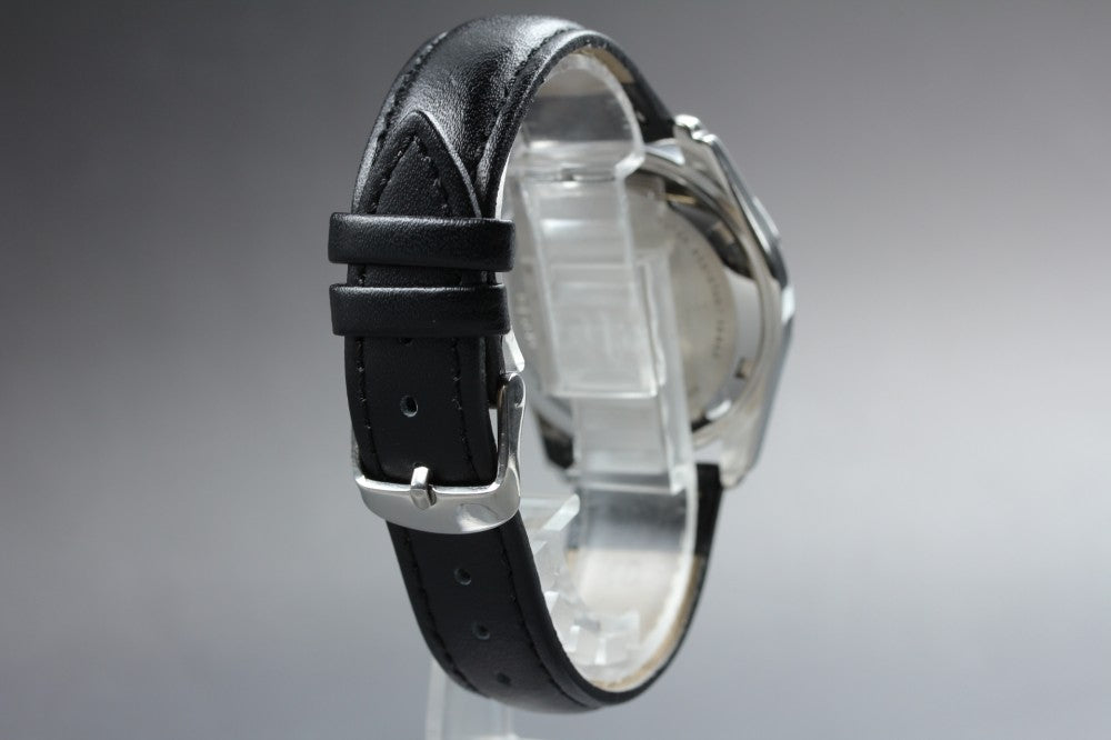 Near MINT SEIKO KINETIC AUTO RELAY 5J21-0A10 Black Quartz 34.8mm Men's Watch 1999