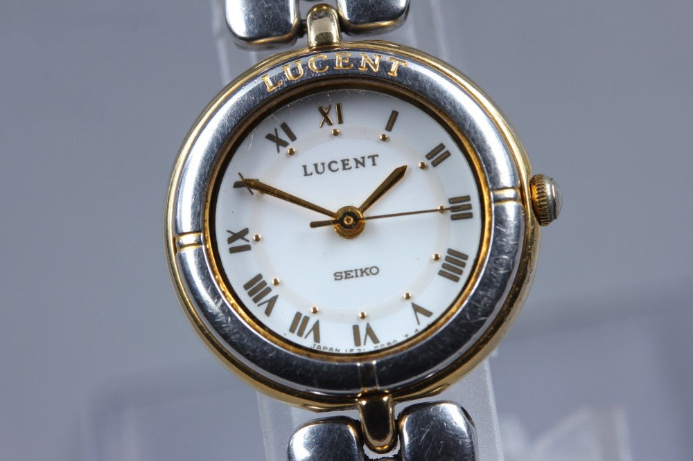 SEIKO Lucent 1F21-0E50 White Quartz 21.3mm Ladies Watch 1991